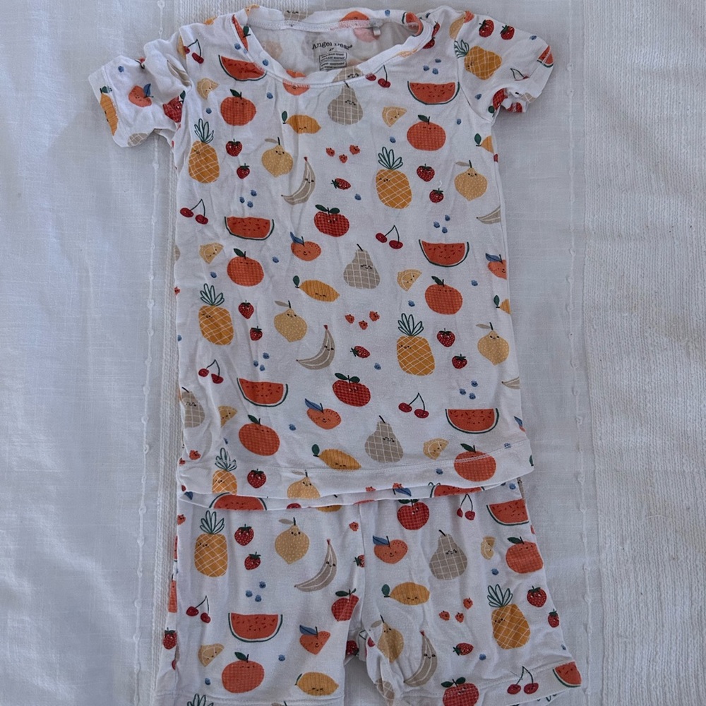 Angel Dear 4T Shorts Pjs in Fruit Friends